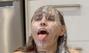 Hilarious Cum Bukkake (Fake Homemade Cum) – It goes Everywhere!