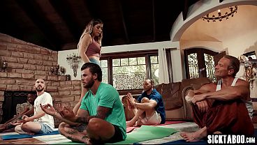 Meditation Instructor Lilith Grace seduces group of stud guys in class