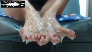 STUDIO 11677 VALENTINA FOOT BUKKAKE